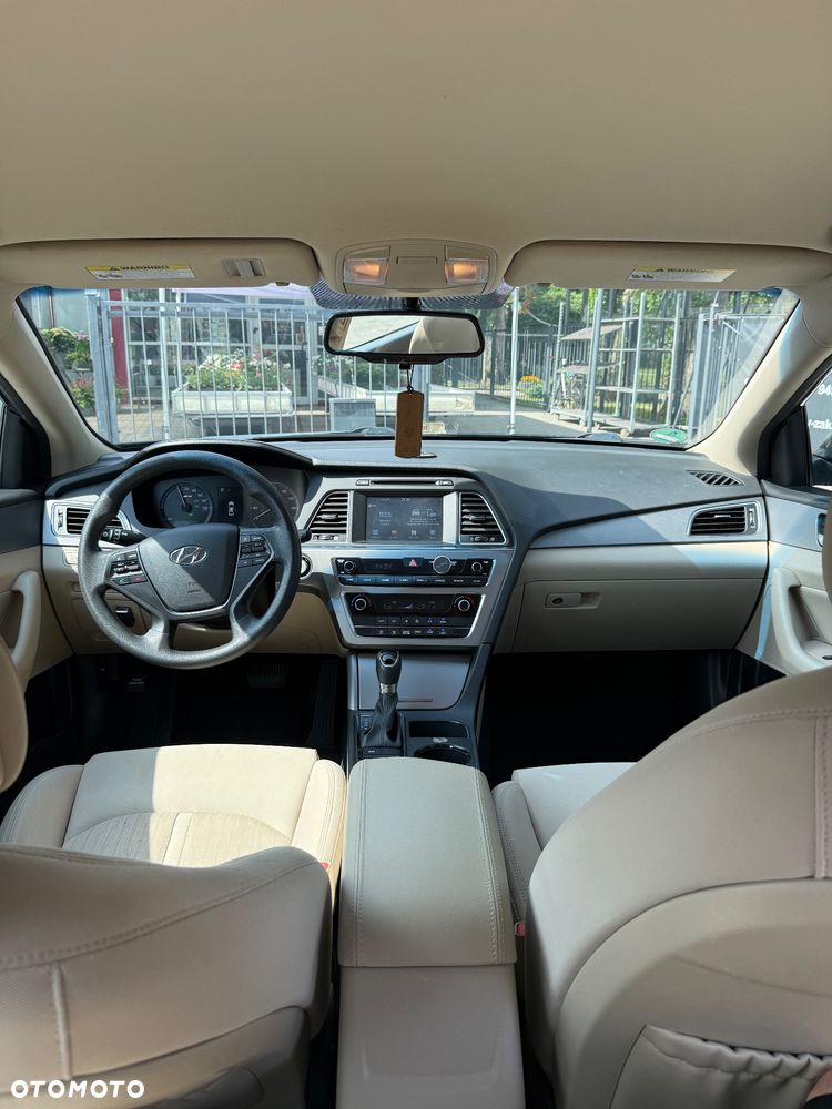 Hyundai Sonata - 15