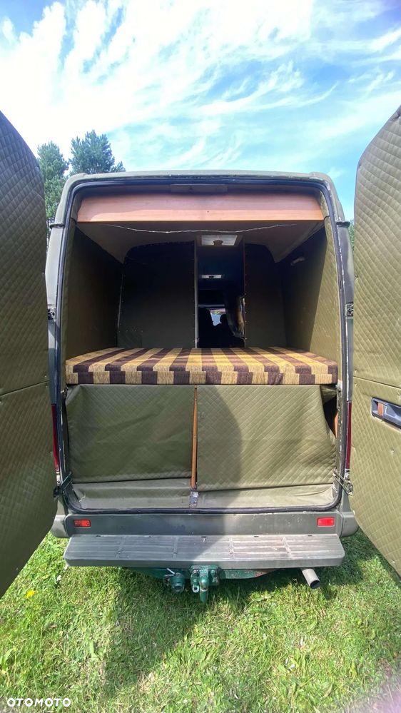 Mercedes-Benz Sprinter - 8