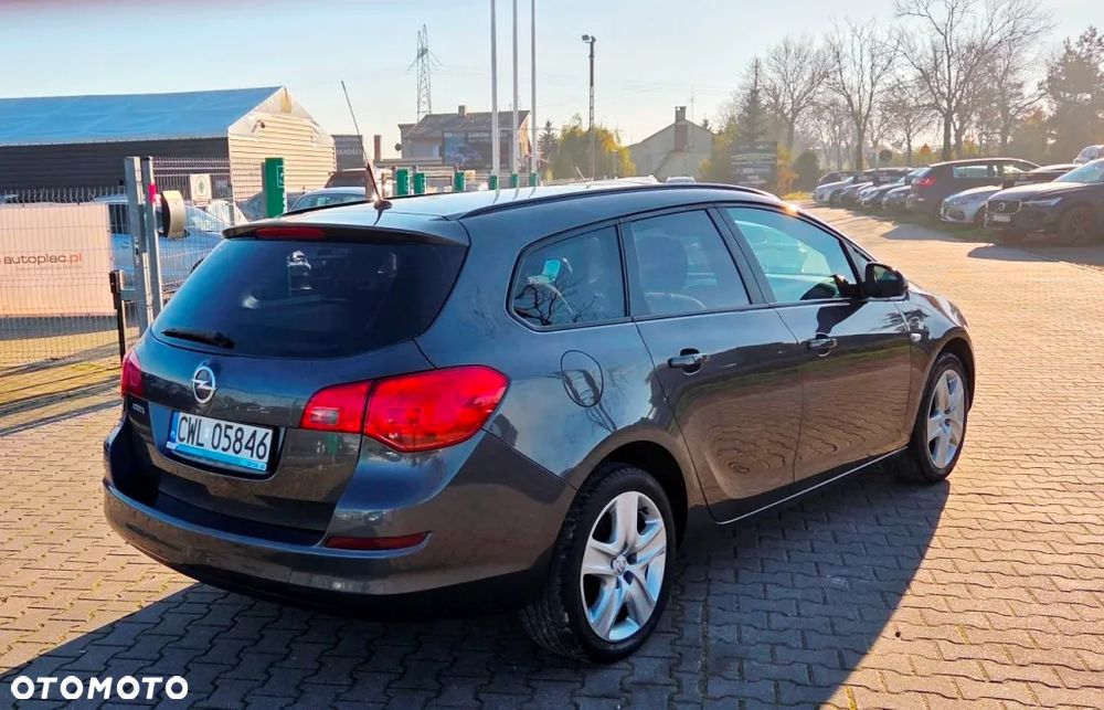 Opel Astra IV 1.4 Essentia - 7