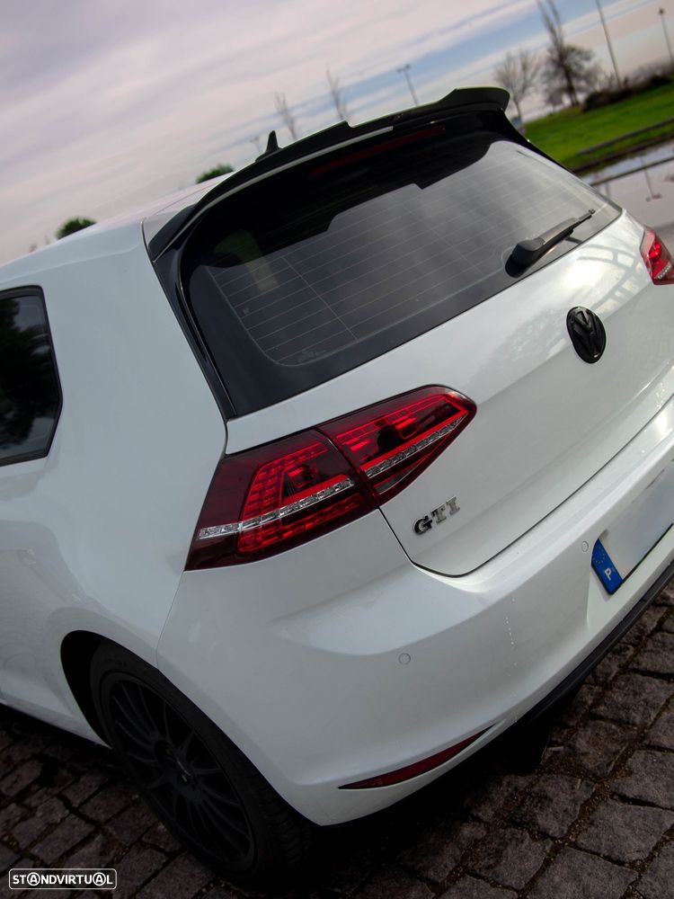 VW Golf GTI BlueMotion - 3