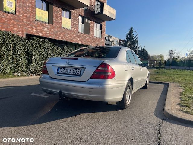 Mercedes-Benz Klasa E 220 CDI Automatik Classic - 13