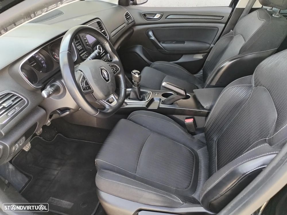 Renault Mégane Sport Tourer 1.5 dCi Zen ECO - 14