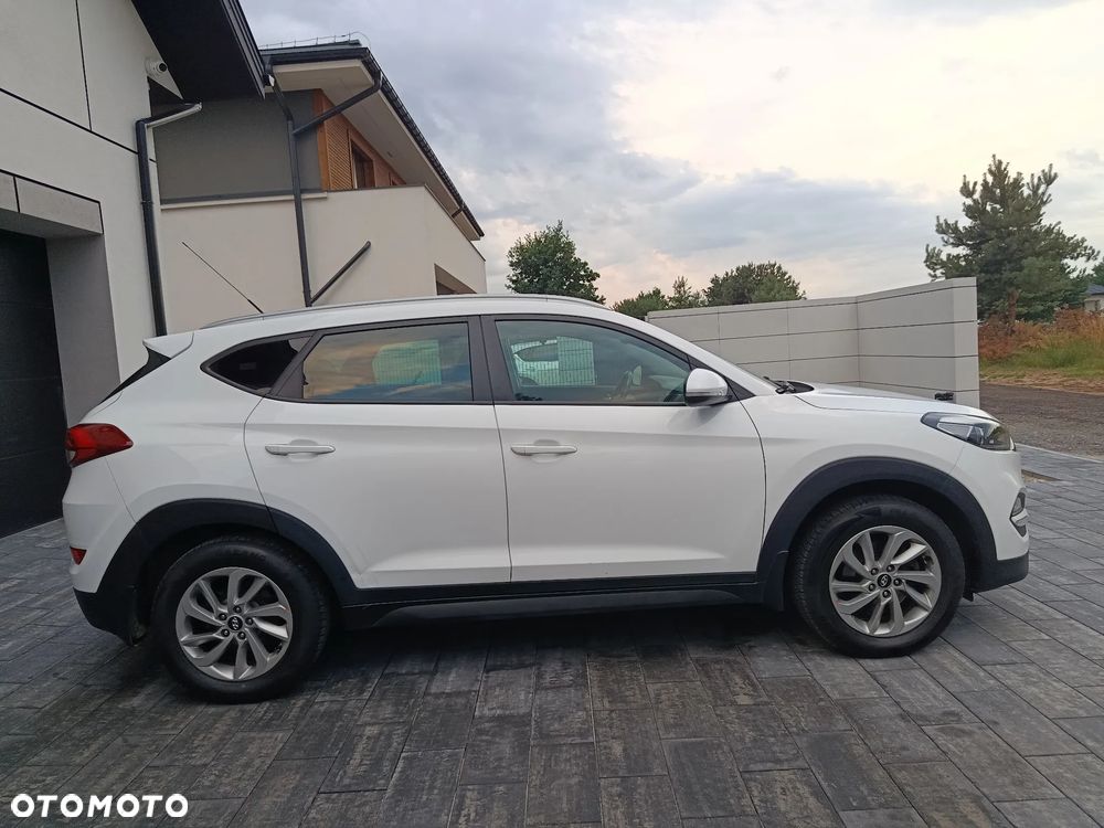 Hyundai Tucson 1.7 CRDI BlueDrive Comfort 2WD - 13