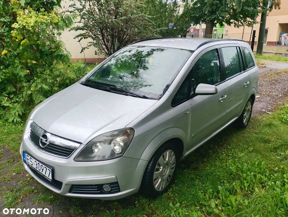 Opel Zafira 1.9 CDTI - 9