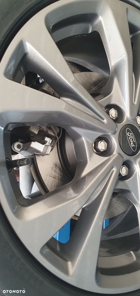 Ford Kuga - 35