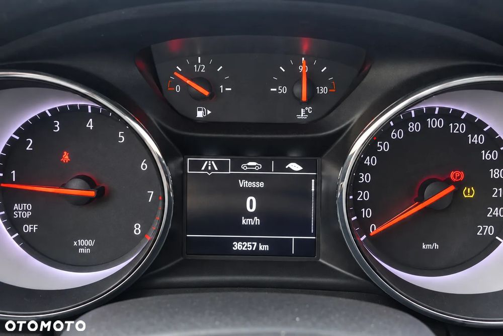 Opel Astra 2020 photo 2