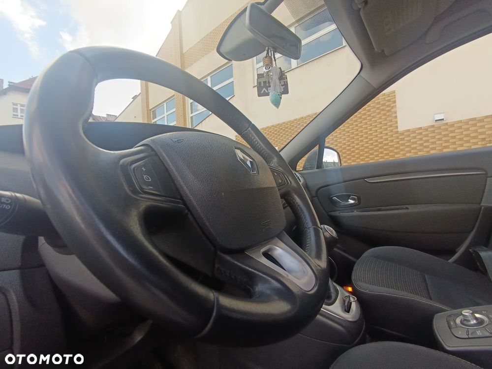 Renault Grand Scenic 1.9 dCi FAP Dynamique - 17