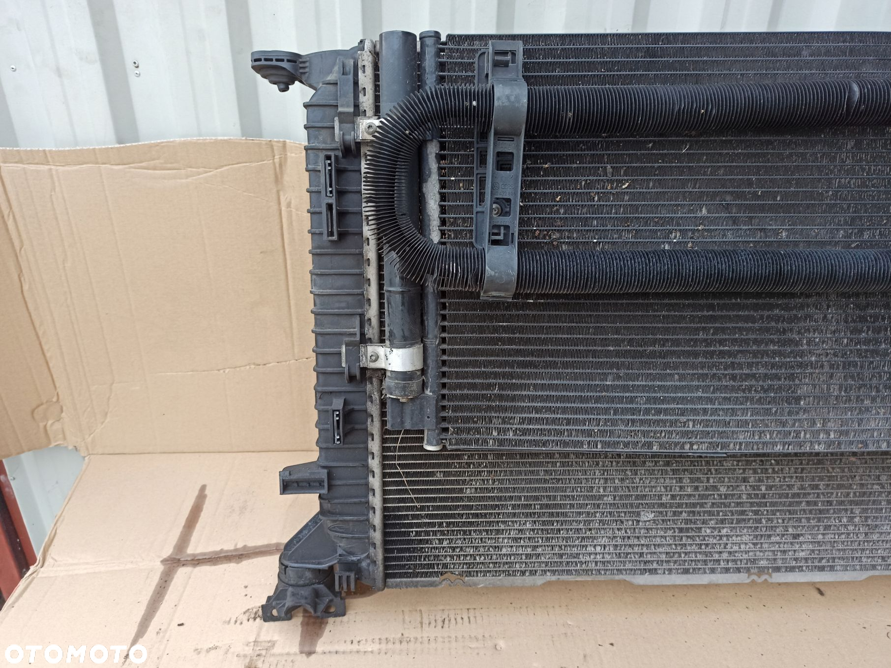 Komplet chłodnic wody AUDI A4 B8 3.2FSI Automat - 2