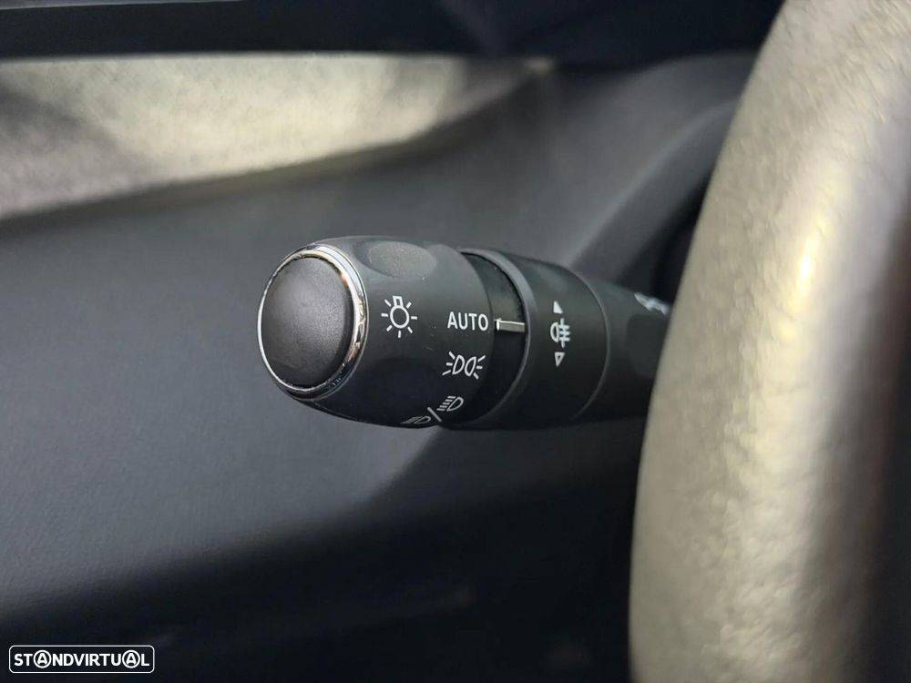 Peugeot 308 1.5 BlueHDi Allure EAT8 - 31