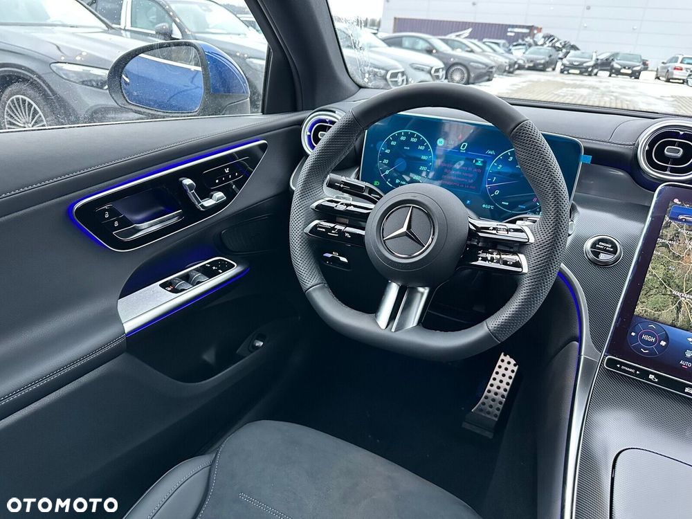 Mercedes-Benz GLC - 9