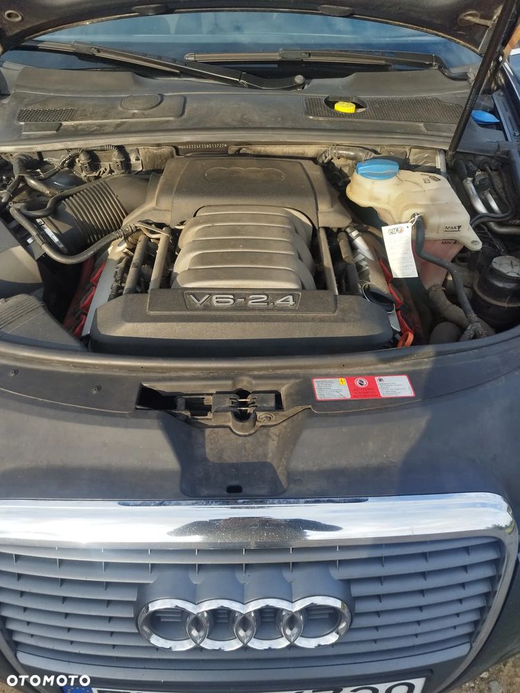 Audi A6 Limousine 2.4 - 17