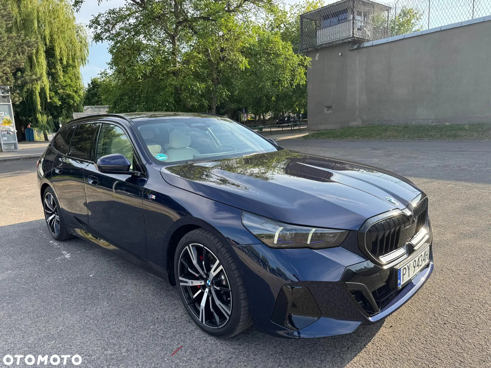 BMW Seria 5 520d xDrive Touring - 22
