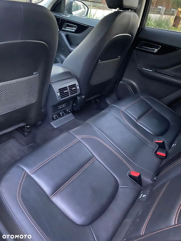 Jaguar F-Pace 2.0 i4D AWD Prestige - 11