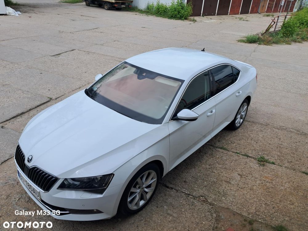 Skoda Superb 2.0 TDI 4x4 Style DSG - 6
