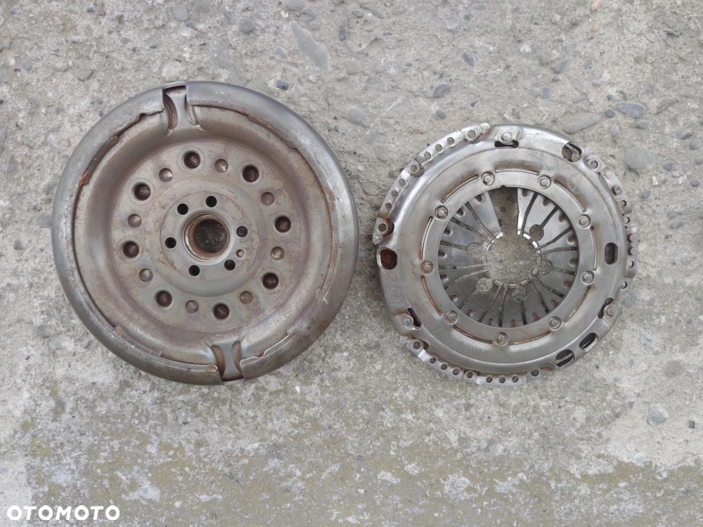 KOŁO DWUMASOWE 1.9 TDI 105KM VW GOLF V PASSAT B6 TOURAN - 3