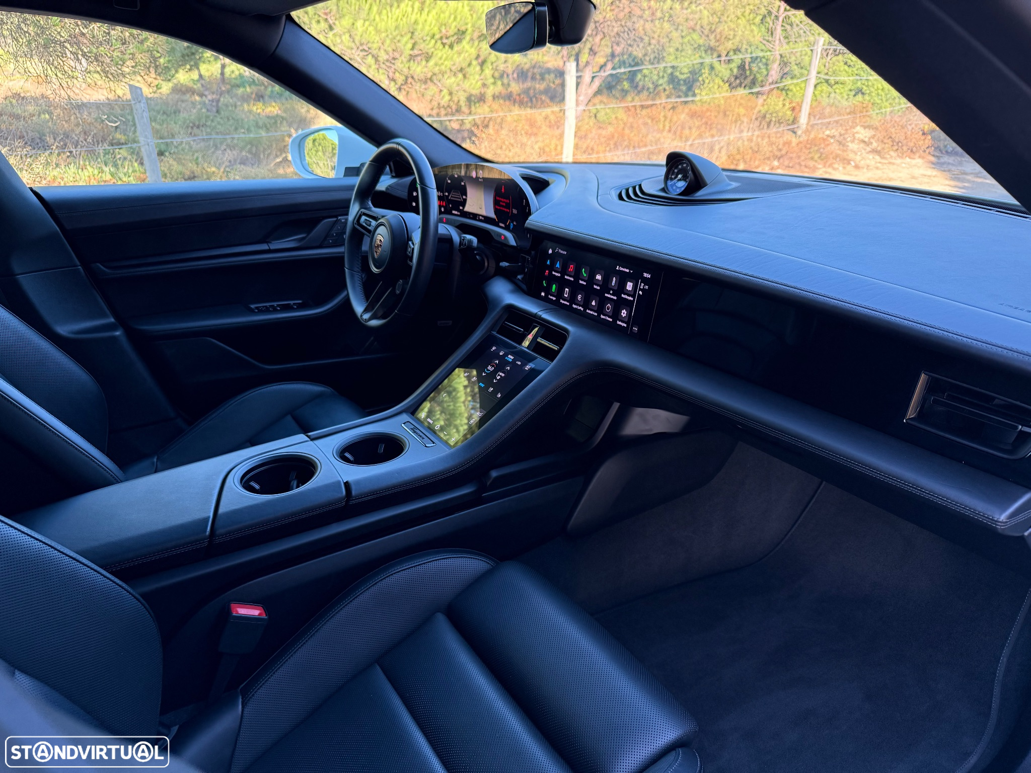 Porsche Taycan Cross Turismo 4S - 9
