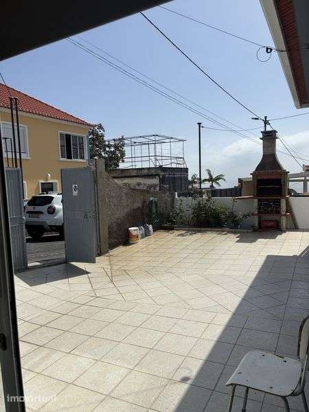 Vendo moradia tradicional madeirense - Grande imagem: 4/8