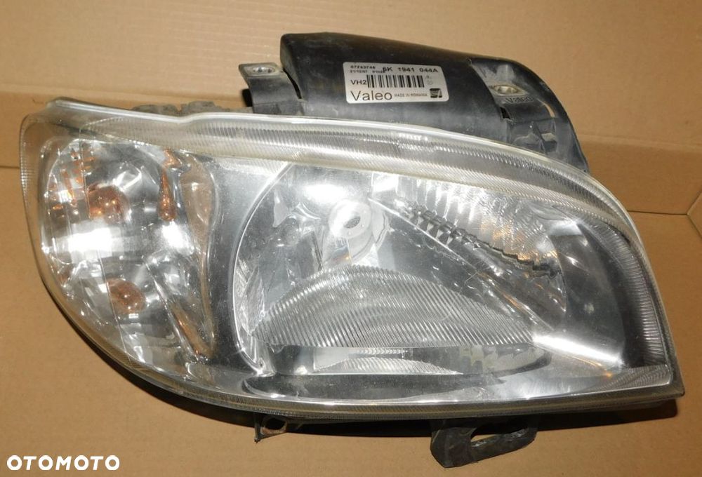 lampa prawa przód SEAT IBIZA CORDOBA  II LIFT 99-02 H4