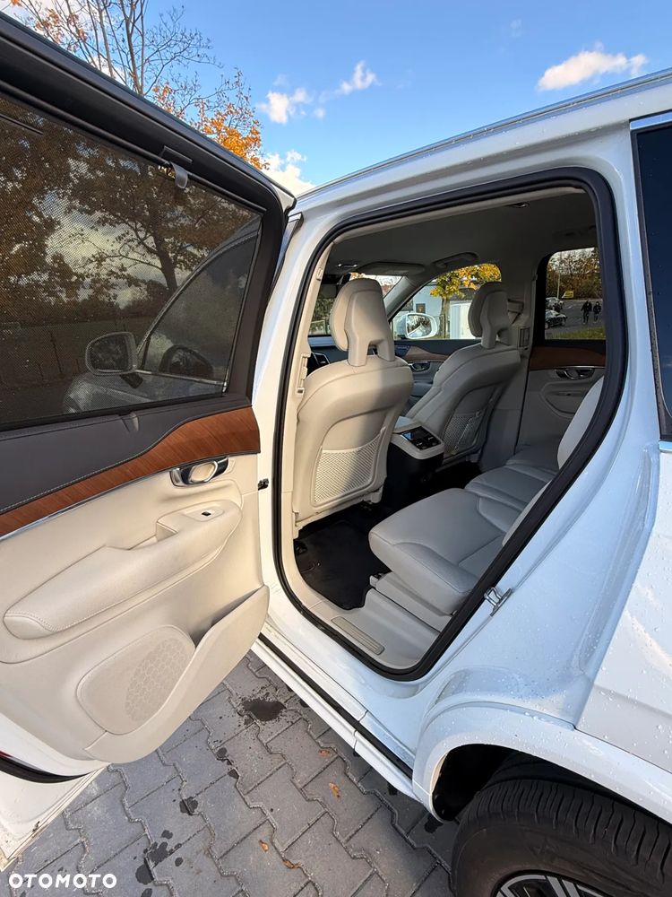 Volvo XC 90 - 25