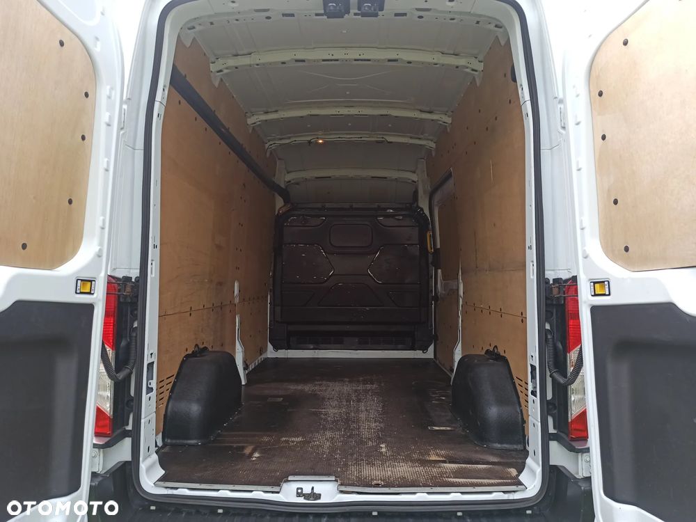 Ford Transit - 21