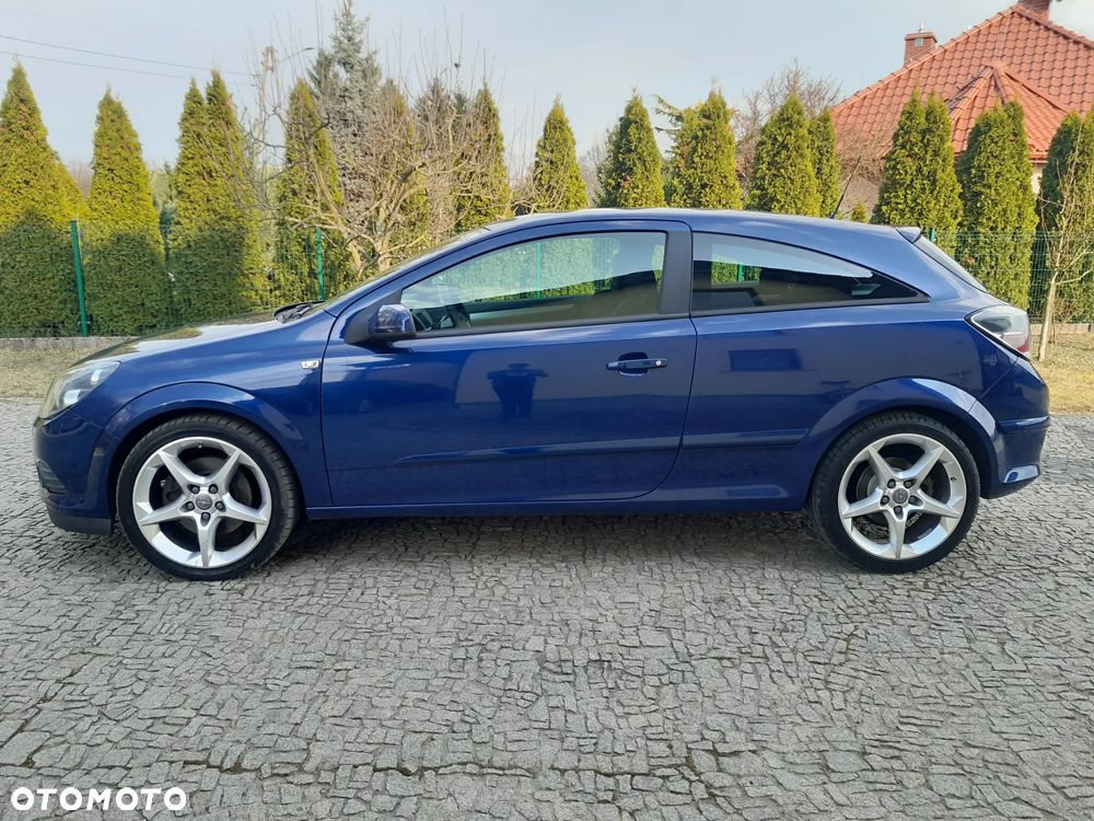Opel Astra 2.0 Turbo Sport - 4