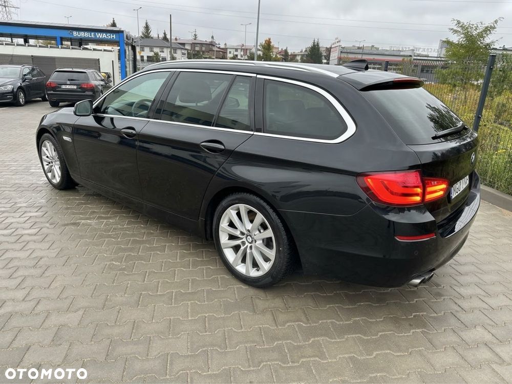 BMW 5 Series 2011 photo 4