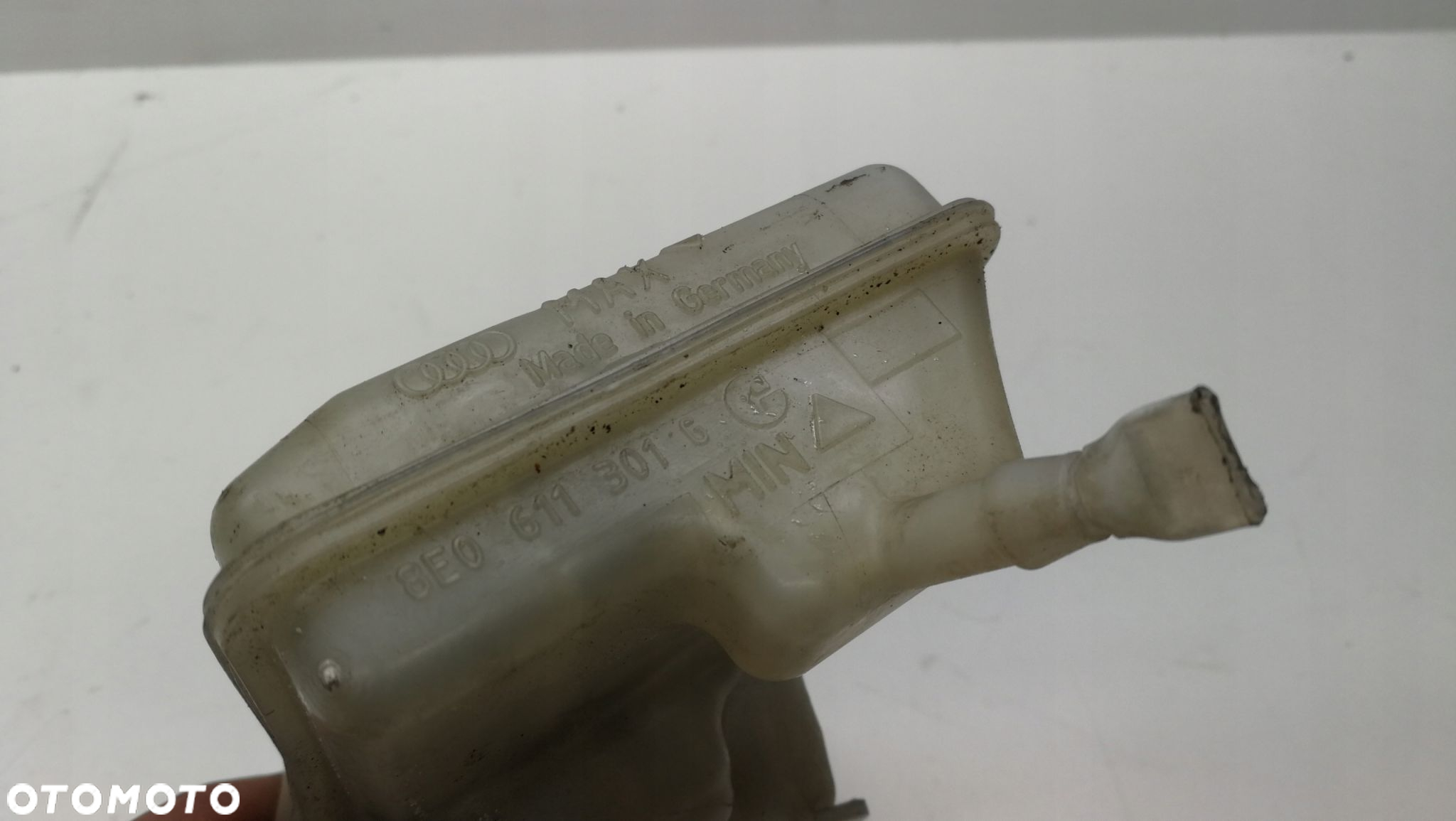 ZBIORNICZEK PŁYNU HAM AUDI A4 B7 A6 C6 8E0611301G - 3