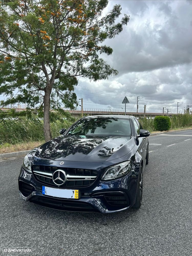 Mercedes-Benz E 63 AMG S 4Matic+ - 3
