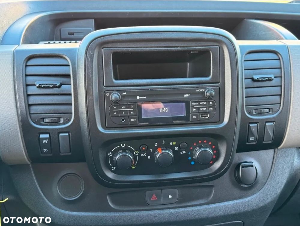 Renault Trafic - 10