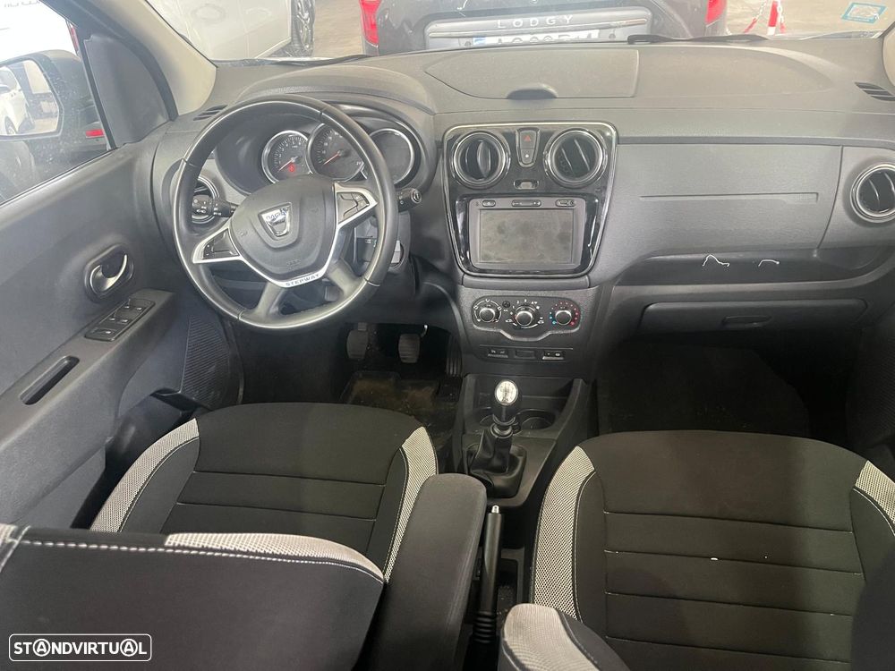 Dacia Lodgy 1.5 Blue dCi Stepway 7L - 5