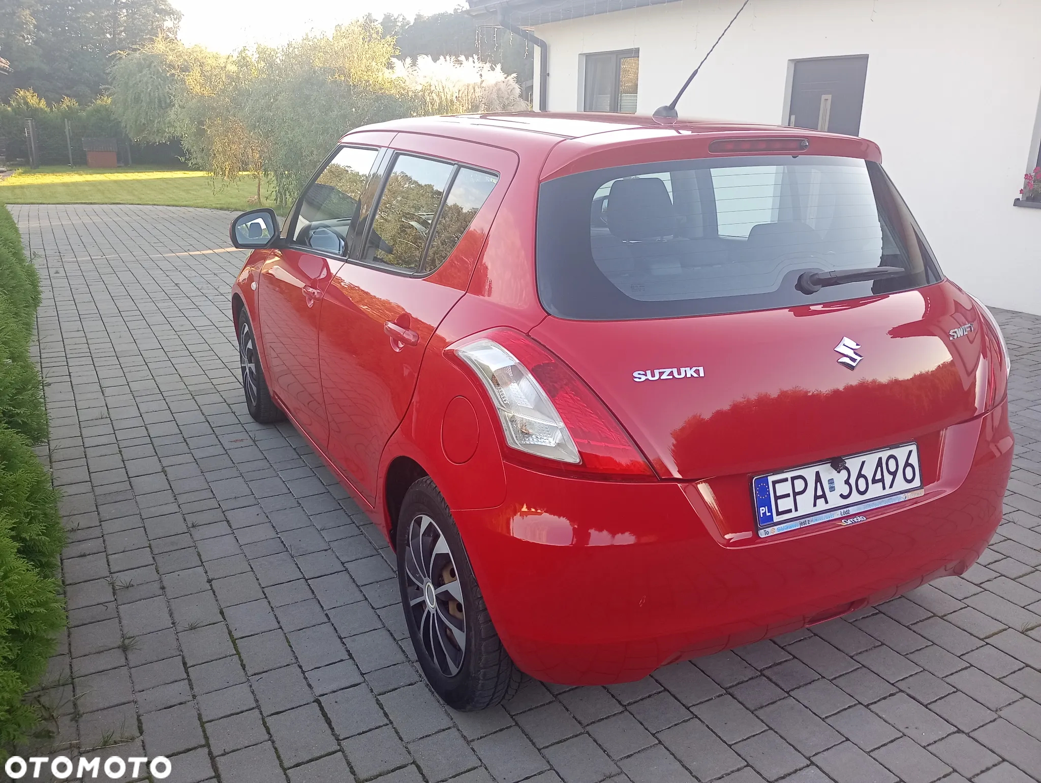 Suzuki Swift - 4