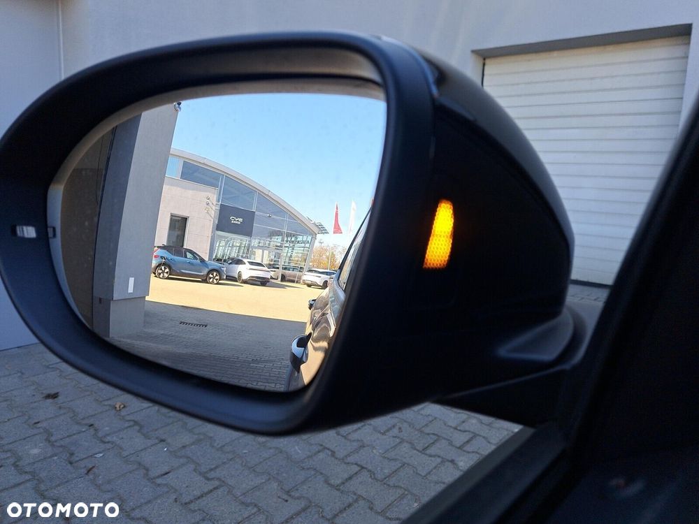 Volkswagen T-Cross - 37