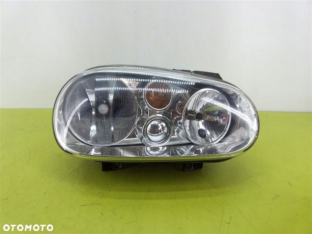 Reflektor lampa przód prawa VW Golf IV 1997-2003 VALEO 1J1941016B - 1