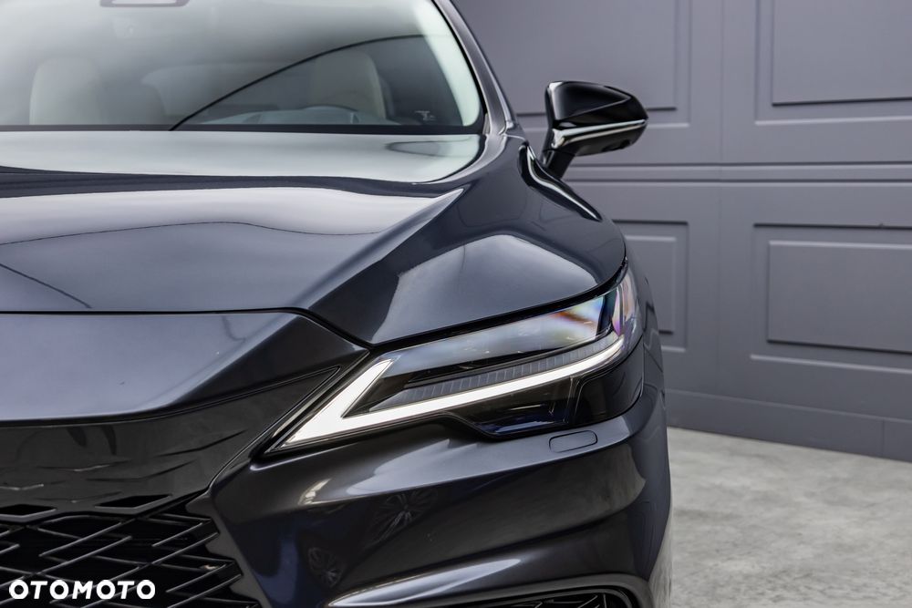 Lexus RX - 8