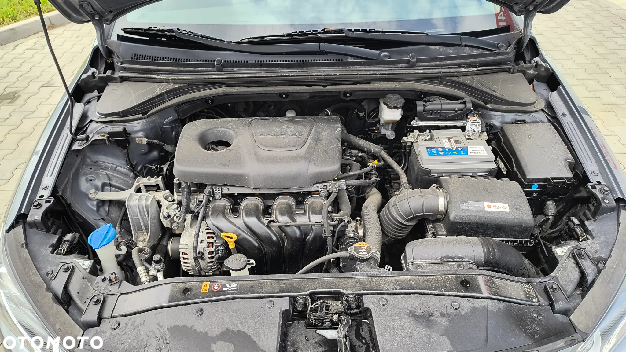 Hyundai Elantra 1.6 Comfort - 26