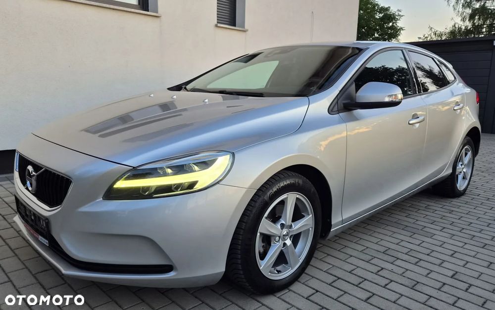 Volvo V40 D2 Kinetic - 8