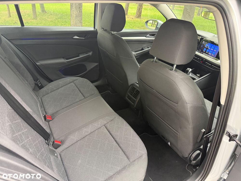 Volkswagen Golf Variant - 28