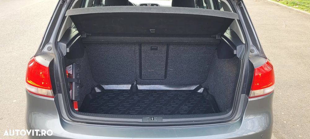 Volkswagen Golf 1.6 TDI DPF Trendline - 13