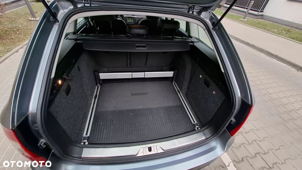 Skoda Superb 2.0 TDI 4x4 Elegance - 17