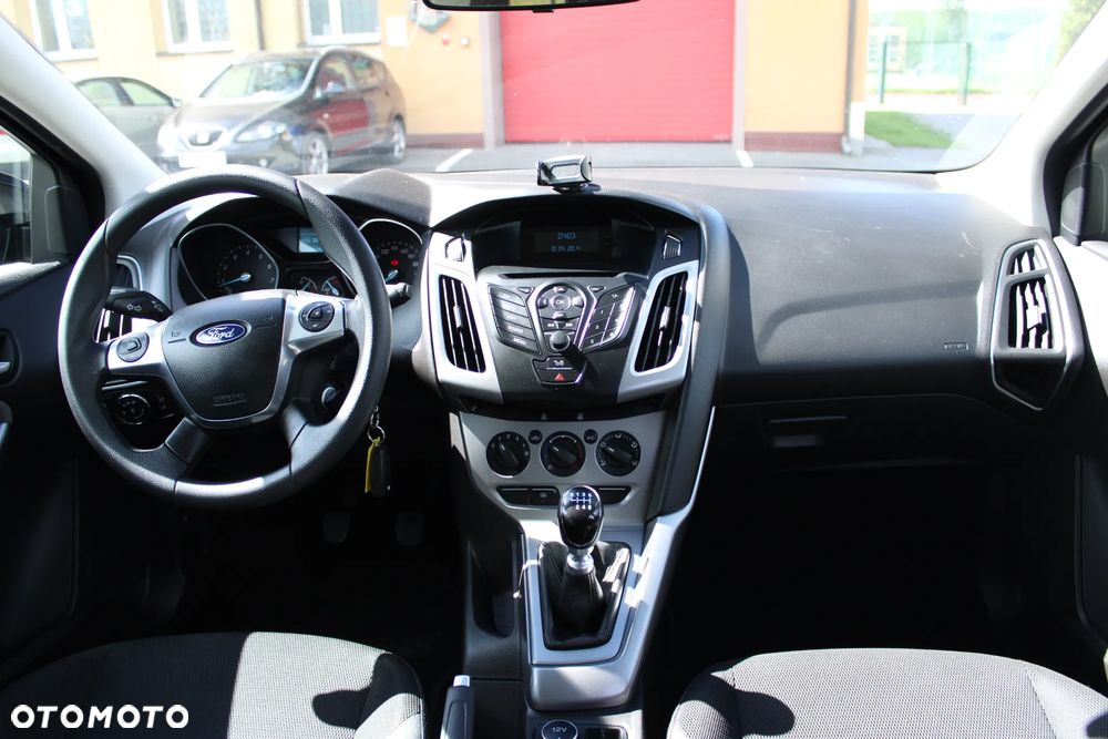 Ford Focus 1.0 EcoBoost STart-Stopp-System TITANIUM - 23