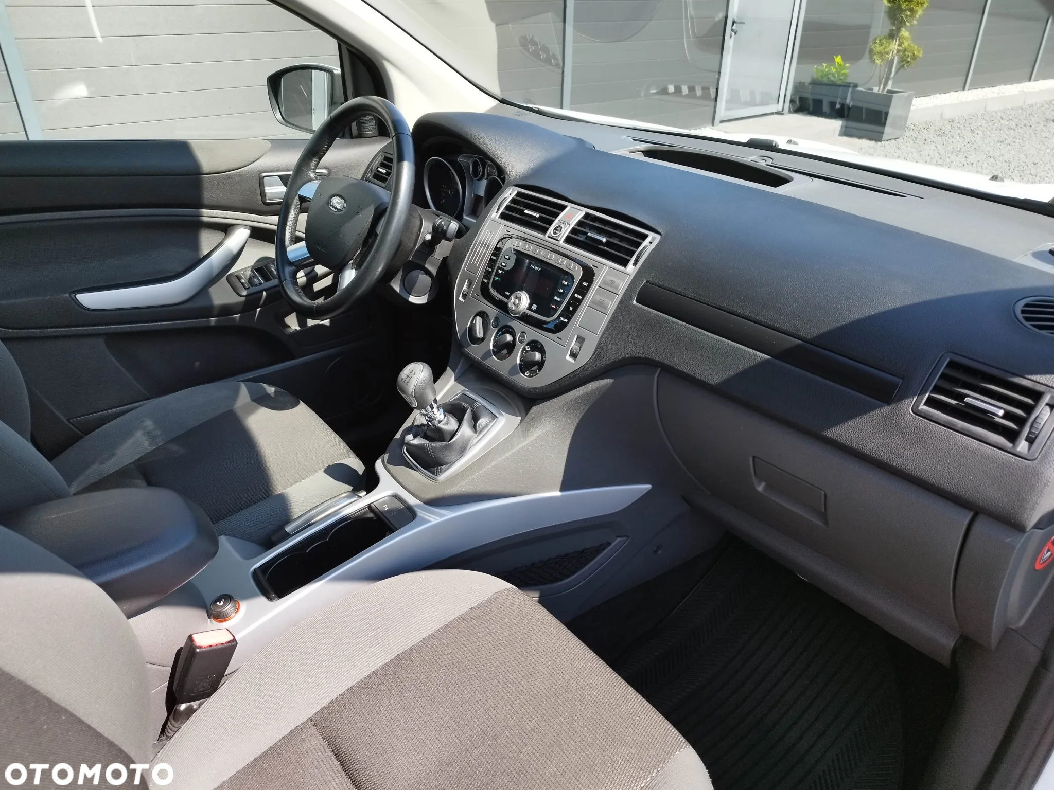 Ford Kuga 2.0 TDCi FWD Trend - 25