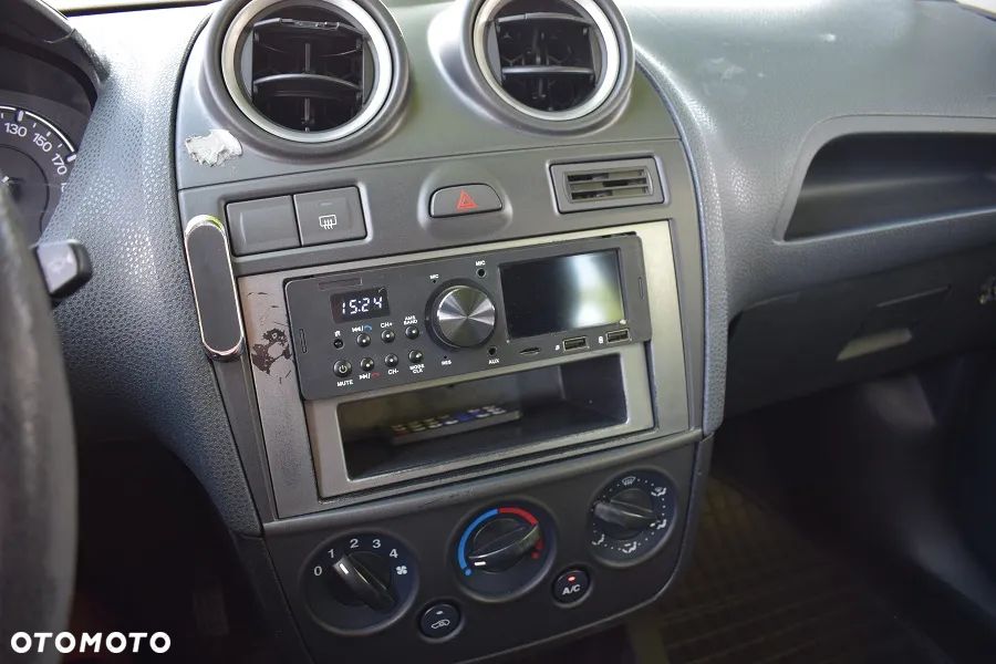Ford Fiesta 1.3 Fun - 13