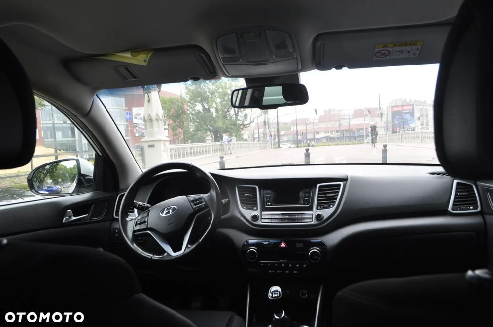 Hyundai Tucson 1.7 CRDI BlueDrive Comfort 2WD - 12