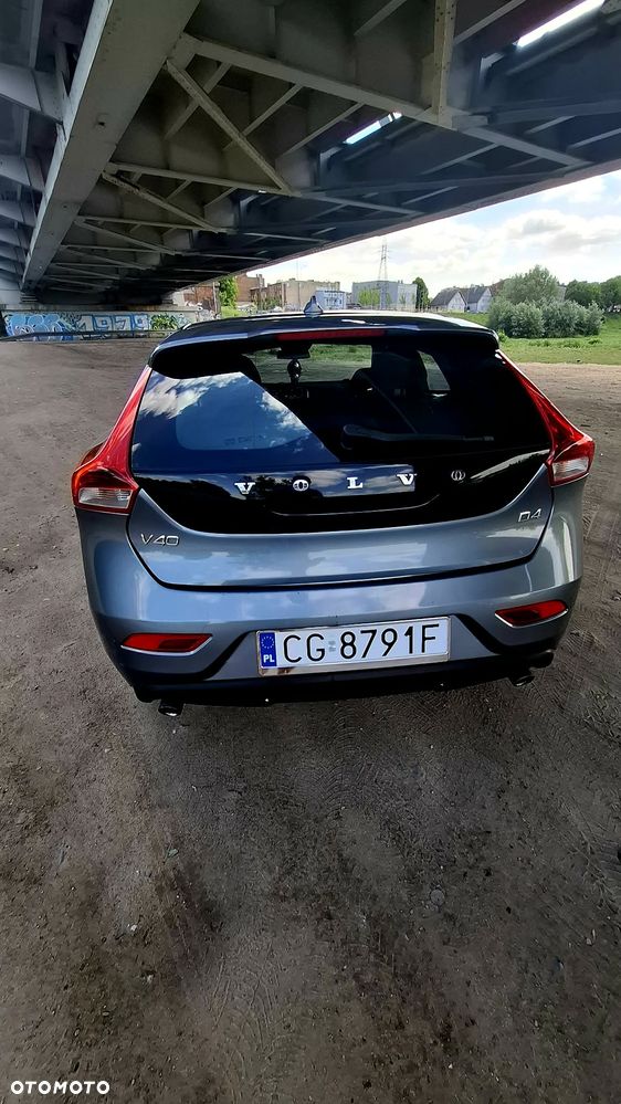 Volvo V40 D4 Kinetic - 5
