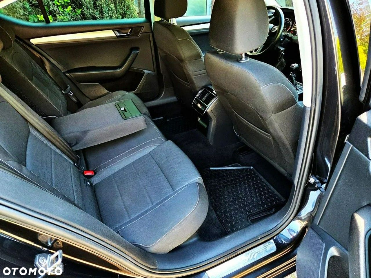 Skoda Superb 2.0 TDI Active - 10