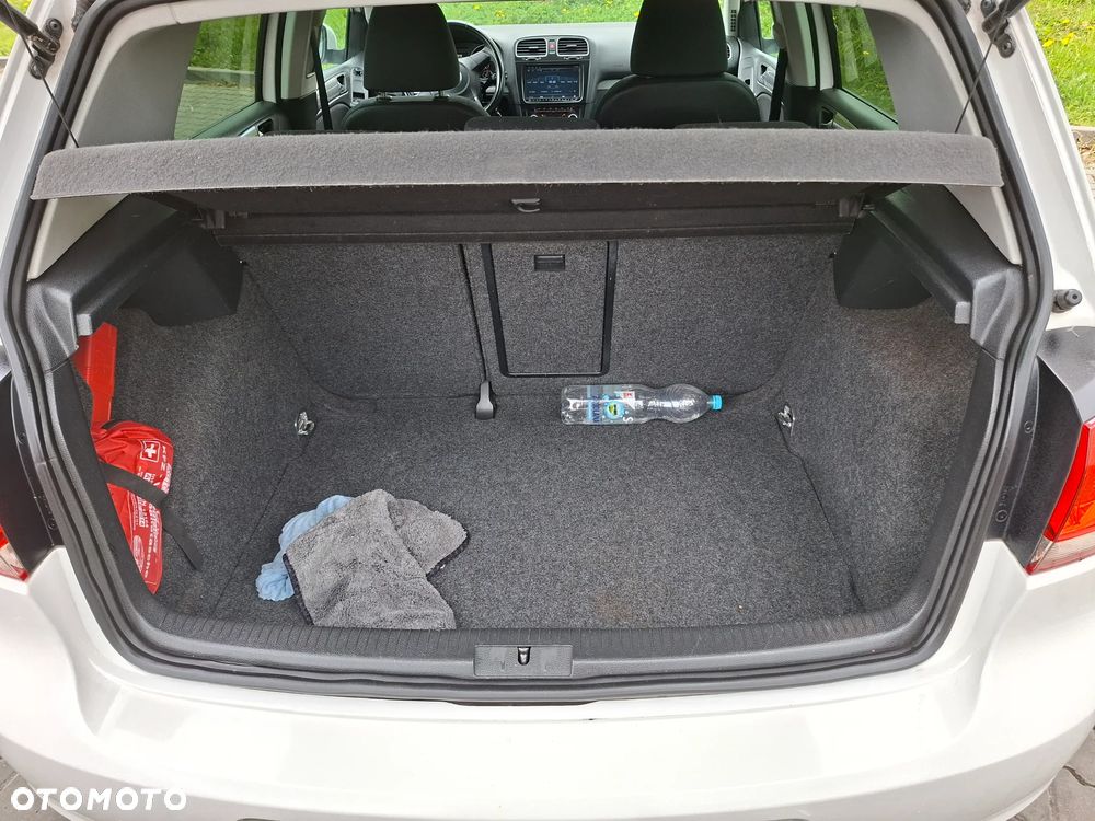 Volkswagen Golf 2.0 TDI DPF Comfortline - 17