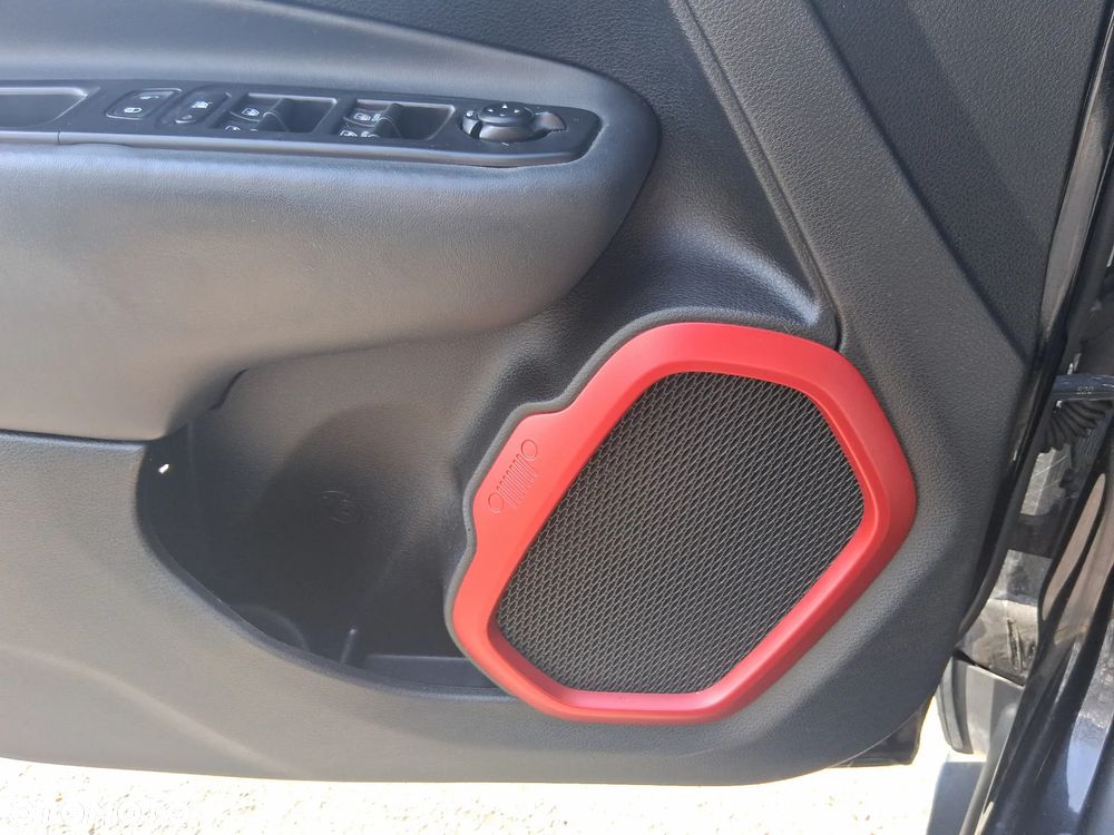 Jeep Renegade - 12