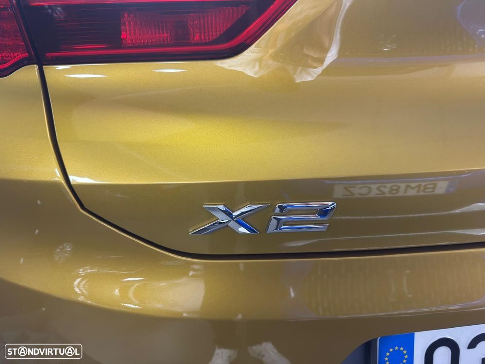 BMW X2 18 d xDrive Auto Pack 50 anos M - 14