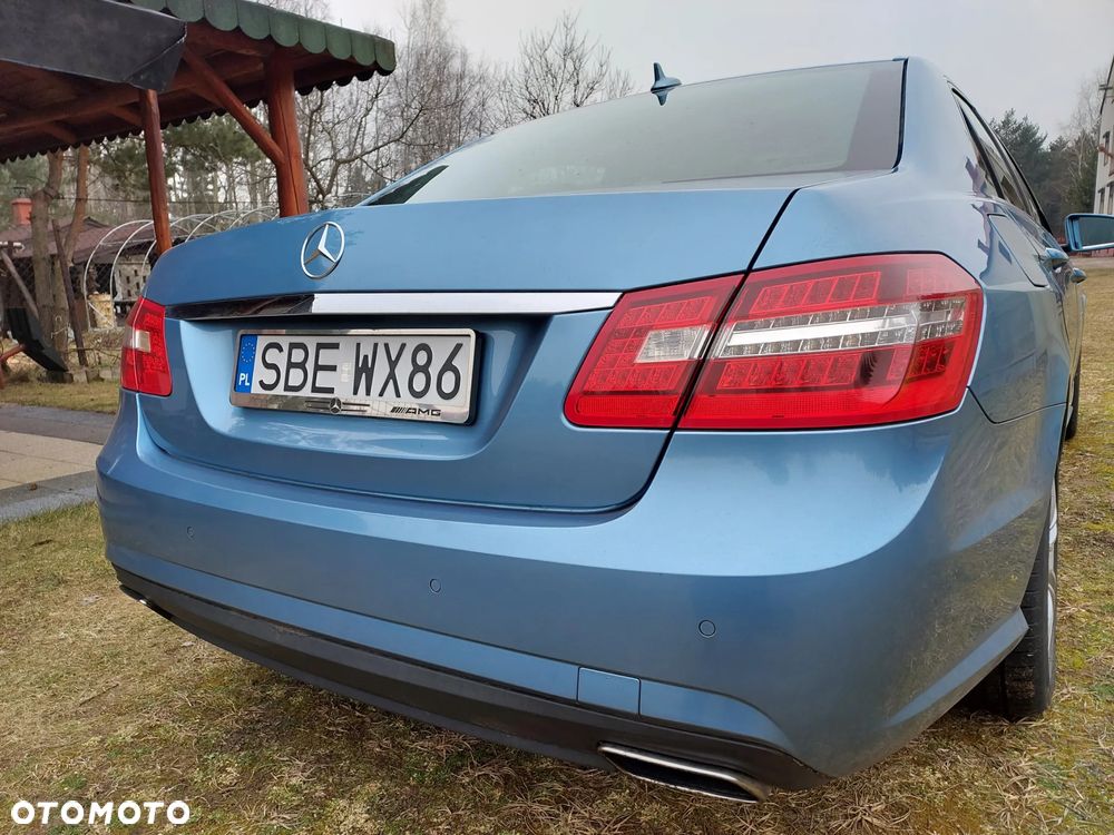 Mercedes-Benz Klasa E 350 CDI DPF 4Matic BlueEFFICIENCY 7G-TRONIC - 11