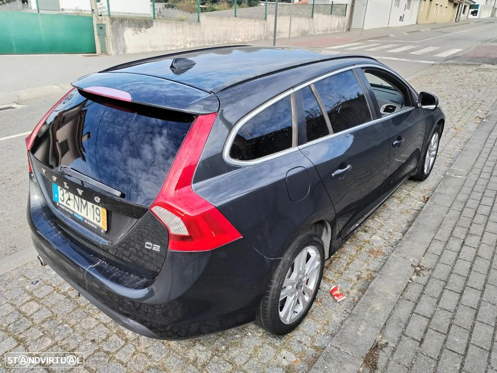 Volvo V60 1.6 D2 Drive Momentum Start/Stop - 5